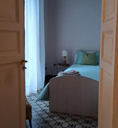 Living Suite Catania Pacini Affittacamere *