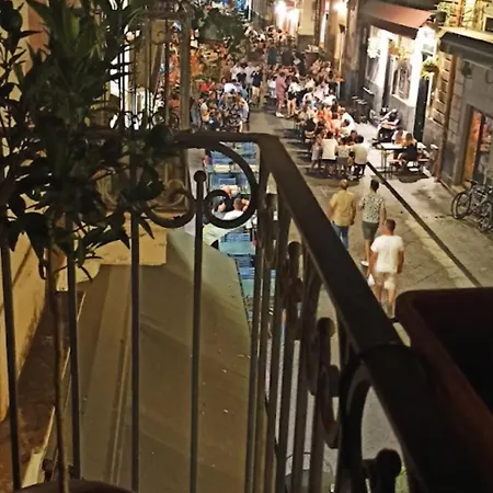 Living Suite Catania Pacini Affittacamere *